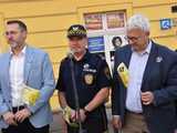 [WIDEO/FOTO] Żółty Marsz Nadziei okrążył świdnicki rynek na zwieńczenie VI edycji Pól Nadziei. Okrągły jubileusz obchodziło TPC Hospicjum