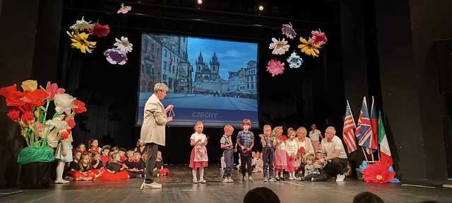 [FOTO] Przedszkolaki ze Słoneczka tanecznym krokiem uczciły Dzień Rodziny