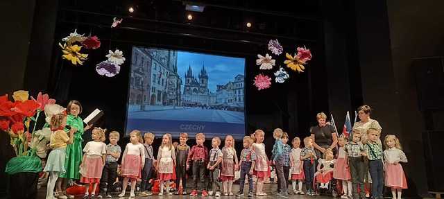 [FOTO] Przedszkolaki ze Słoneczka tanecznym krokiem uczciły Dzień Rodziny