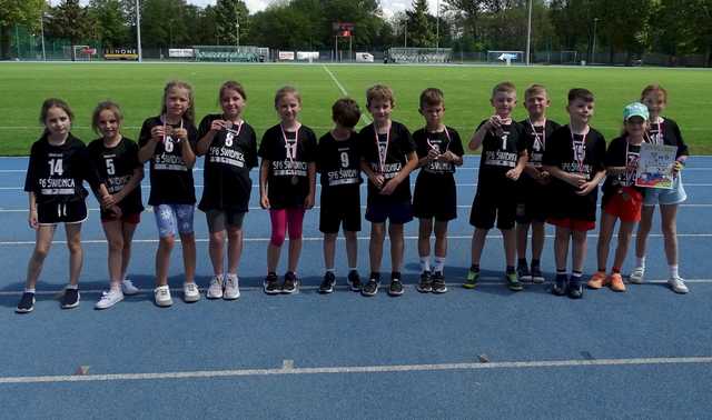 [FOTO] Najmłodsi uczniowie rywalizowali w Trójboju Lekkoatletycznym