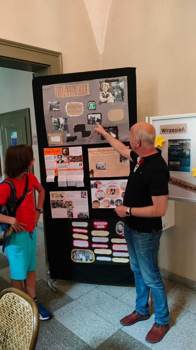 [FOTO] Otwarto wystawę o historii Polaków ratujących Żydów w czasie II WŚ