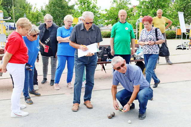 [FOTO] Seniorzy rywalizowali w 8. Wiosennym Turnieju UTW w bule