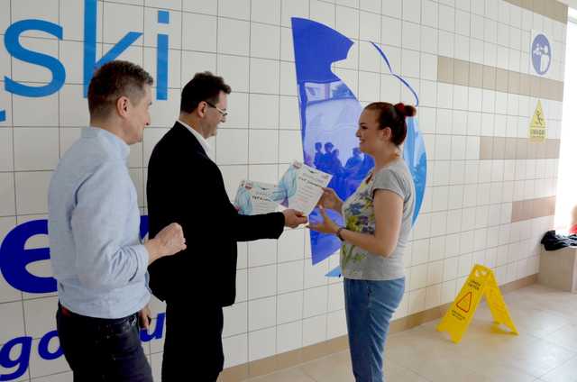 [FOTO] Rywalizowali w zawodach pływackich o Puchar Burmistrza Strzegomia