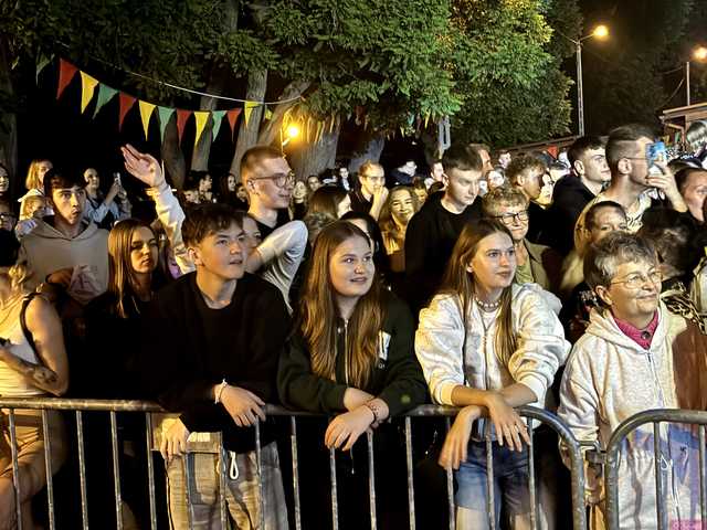 [WIDEO/DUŻO ZDJĘĆ] Zespoły ExMaanam i Mig porwali żarowską publiczność