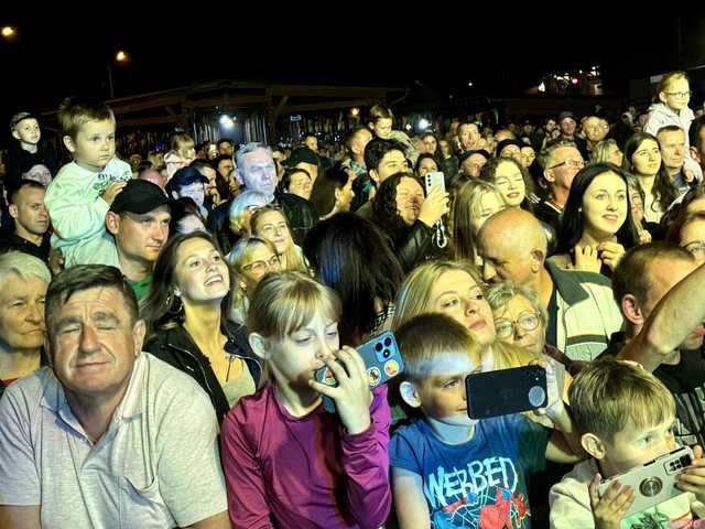 [WIDEO/DUŻO ZDJĘĆ] Zespoły ExMaanam i Mig porwali żarowską publiczność