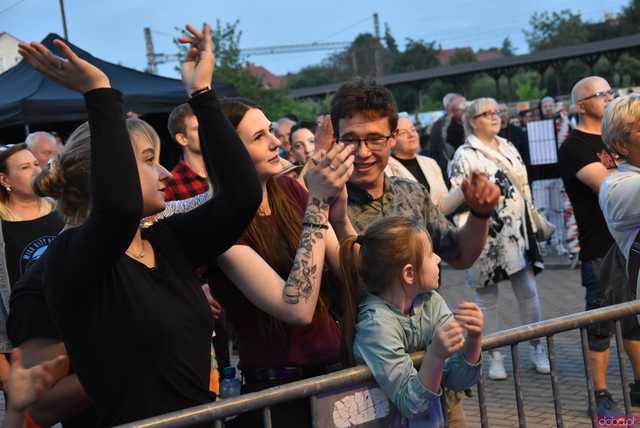[WIDEO/DUŻO ZDJĘĆ] Zespoły ExMaanam i Mig porwali żarowską publiczność