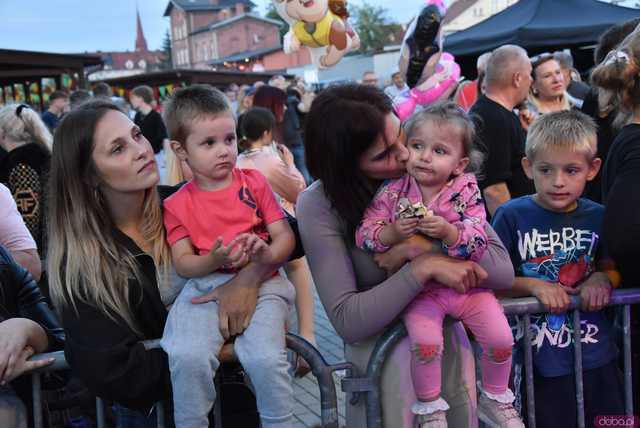 [WIDEO/DUŻO ZDJĘĆ] Zespoły ExMaanam i Mig porwali żarowską publiczność