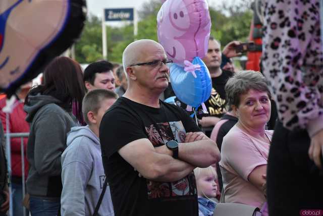 [WIDEO/DUŻO ZDJĘĆ] Zespoły ExMaanam i Mig porwali żarowską publiczność
