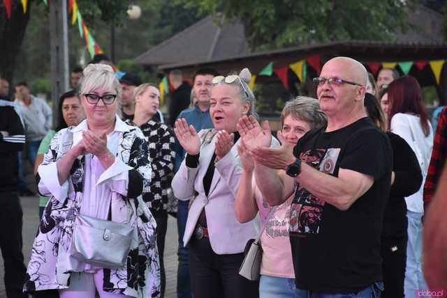 [WIDEO/DUŻO ZDJĘĆ] Zespoły ExMaanam i Mig porwali żarowską publiczność