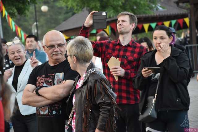 [WIDEO/DUŻO ZDJĘĆ] Zespoły ExMaanam i Mig porwali żarowską publiczność