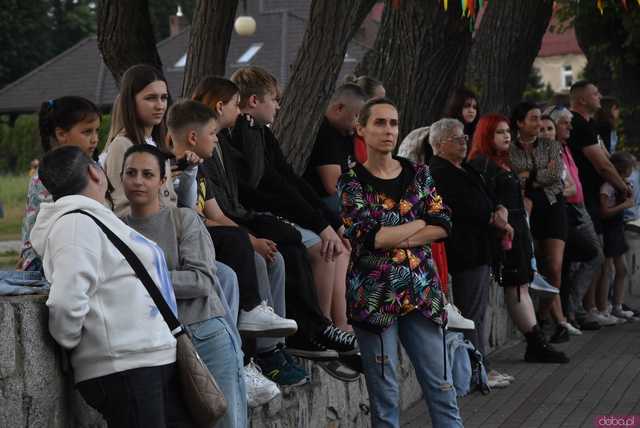 [WIDEO/DUŻO ZDJĘĆ] Zespoły ExMaanam i Mig porwali żarowską publiczność