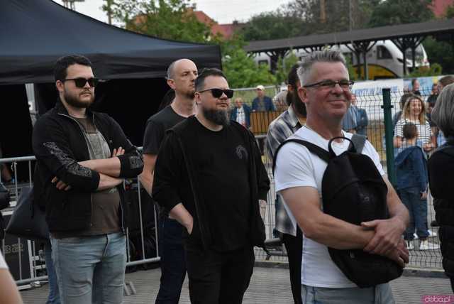 [WIDEO/DUŻO ZDJĘĆ] Zespoły ExMaanam i Mig porwali żarowską publiczność