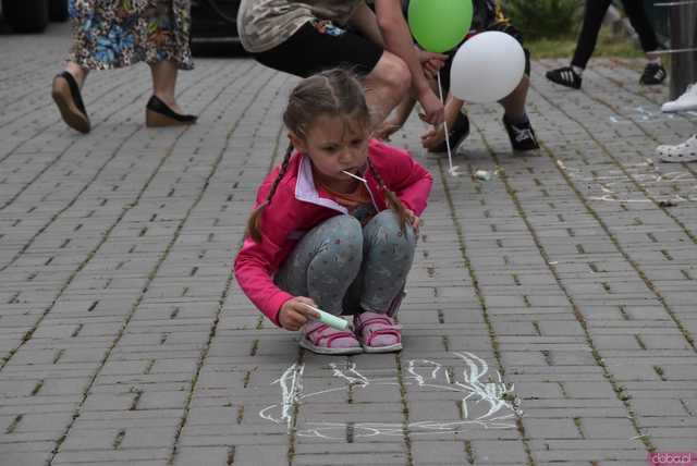 [FOTO] Rozmaite wypieki, masa zabawy i swojskie jadło podczas Turnieju Wsi w Modlęcinie
