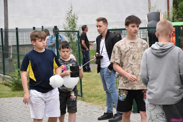 [FOTO] Rozmaite wypieki, masa zabawy i swojskie jadło podczas Turnieju Wsi w Modlęcinie