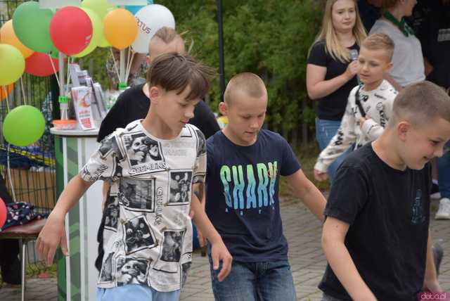 [FOTO] Rozmaite wypieki, masa zabawy i swojskie jadło podczas Turnieju Wsi w Modlęcinie