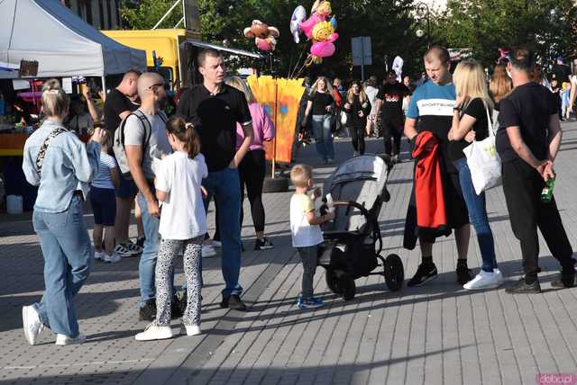 [DUŻO ZDJĘĆ] Piękni i Młodzi porwali żarowską publiczność. Drugi dzień Dni Żarowa pełen atrakcji i dobrej zabawy