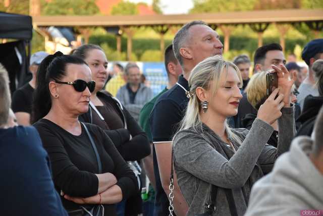 [DUŻO ZDJĘĆ] Piękni i Młodzi porwali żarowską publiczność. Drugi dzień Dni Żarowa pełen atrakcji i dobrej zabawy