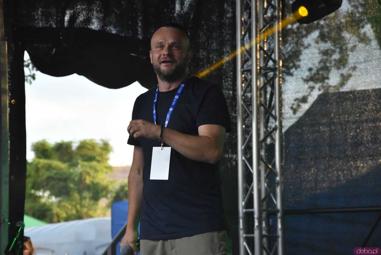 [DUŻO ZDJĘĆ] Piękni i Młodzi porwali żarowską publiczność. Drugi dzień Dni Żarowa pełen atrakcji i dobrej zabawy