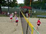 [FOTO] Młode siatkarki rywalizowały w turnieju plażówki
