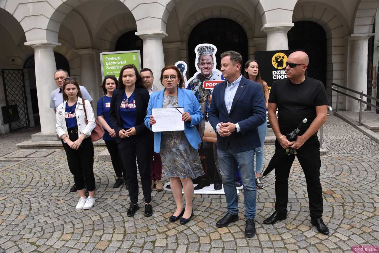 [WIDEO/FOTO] Stop podwyżkom. Europosłanka Anna Zalewska przed wyborami do Parlamentu Europejskiego