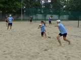 [FOTO] Zacięta rywalizacja chłopców z klas 7-8 w plażówce rozstrzygnięta