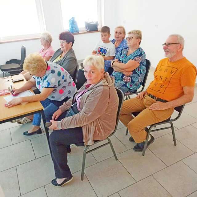 [FOTO] Mieszkańcy kilku sołectw dowiadywali się, jak uniknąć oszutw w internecie