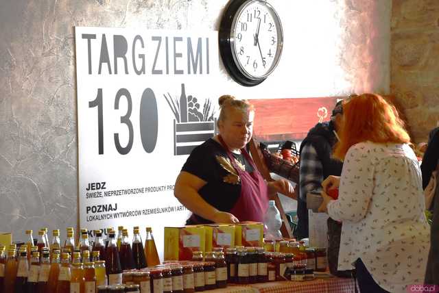 [FOTO] Czerwcowy Targ Ziemi przyciągnął do Tarnawy miłośników zdrowej, ekologicznej żywności