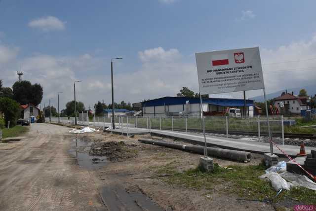 [FOTO] Zobaczcie, jak prezentuje się nowy przystanek kolejowy w Strzelcach. Kiedy staną tam pierwsze pociągi?