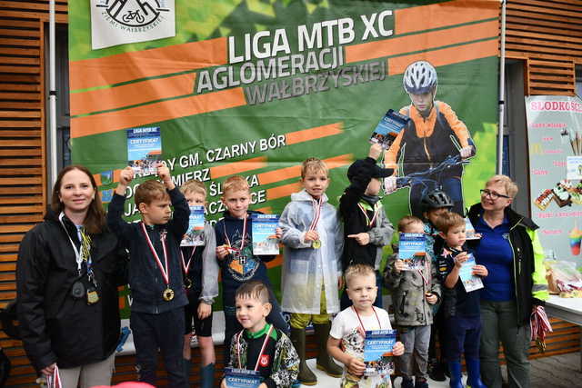 [FOTO] Młodzi kolarze rywalizowali w Świebodzicach