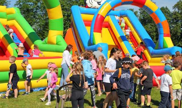 [DUŻO ZDJĘĆ] Festyny, pikniki, Gminny Dzień Dziecka. Długi weekend pełen atrakcji w gminie Dobromierz