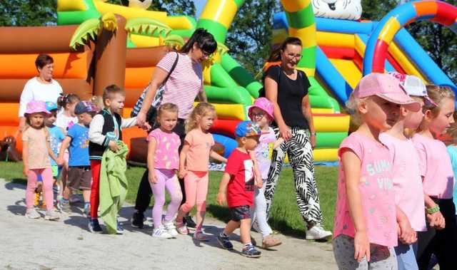 [DUŻO ZDJĘĆ] Festyny, pikniki, Gminny Dzień Dziecka. Długi weekend pełen atrakcji w gminie Dobromierz