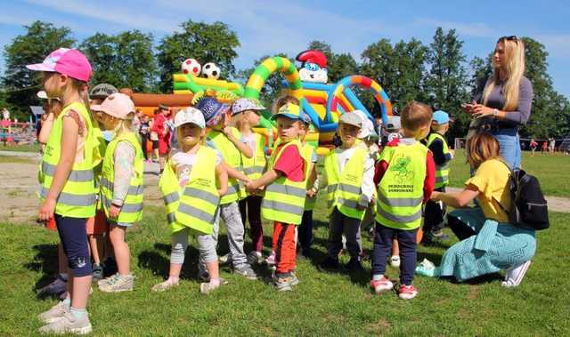 [DUŻO ZDJĘĆ] Festyny, pikniki, Gminny Dzień Dziecka. Długi weekend pełen atrakcji w gminie Dobromierz