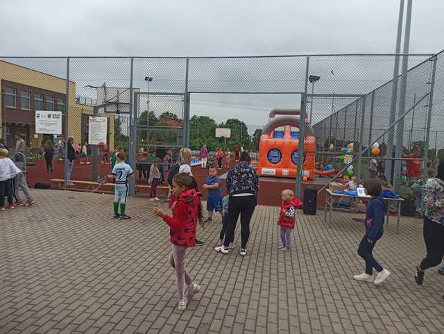 [FOTO] Sportowy Dzień w Jaroszowie