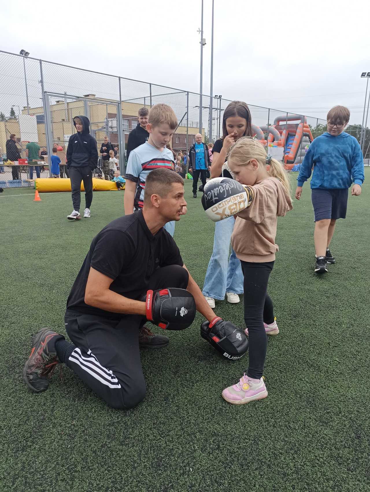 [FOTO] Sportowy Dzień w Jaroszowie