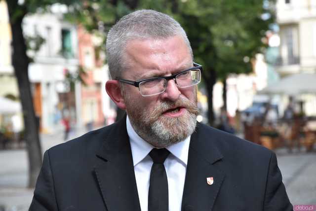[WIDEO/FOTO] Braun: Precz z eurokomuną i żydokomuną. Prezentacja kandydatki Konfederacji do Europarlamentu