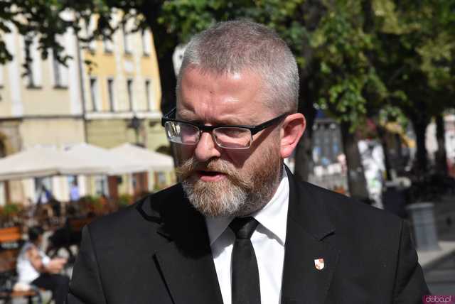 [WIDEO/FOTO] Braun: Precz z eurokomuną i żydokomuną. Prezentacja kandydatki Konfederacji do Europarlamentu