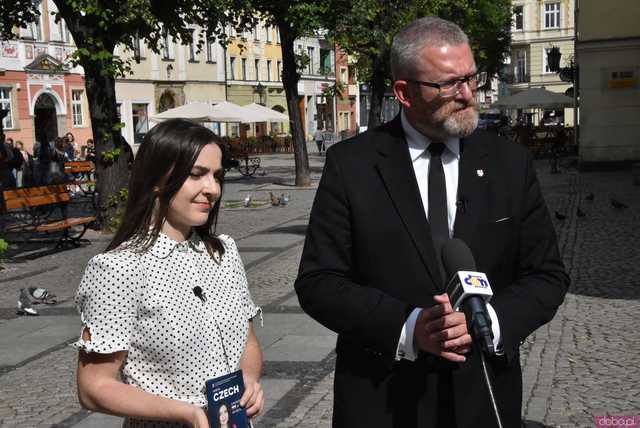 [WIDEO/FOTO] Braun: Precz z eurokomuną i żydokomuną. Prezentacja kandydatki Konfederacji do Europarlamentu