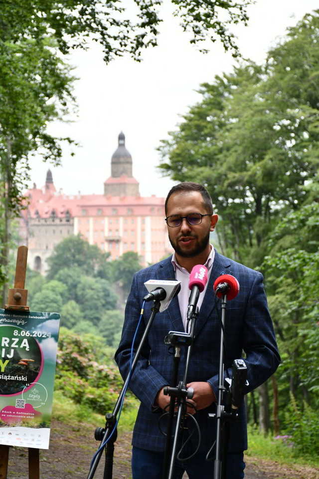 [FOTO] Posprzątają Książański Park Krajobrazowy