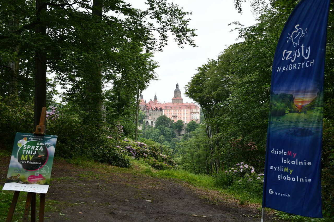 [FOTO] Posprzątają Książański Park Krajobrazowy