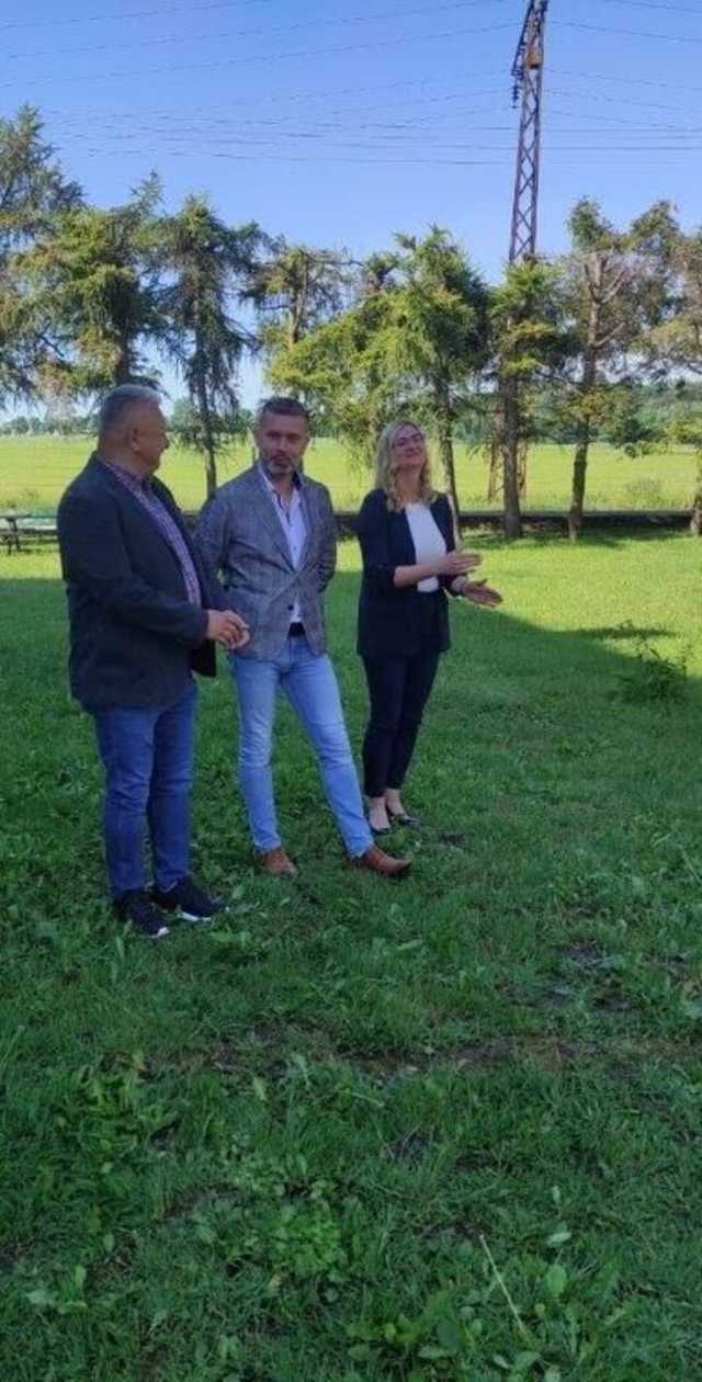 [FOTO] Otwarto nową altanę edukacyjno-rekreacyjną w Goczałkowie
