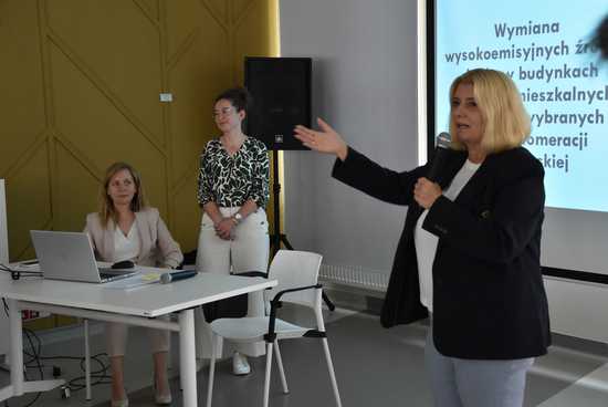 [FOTO] Prawie 29 mln dofinansowania, 15 gmin partycypujących i ponad 2150 złożonych wniosków. Podsumowano projekt wymiany źródeł ciepła w Aglomeracji Wałbrzyskiej