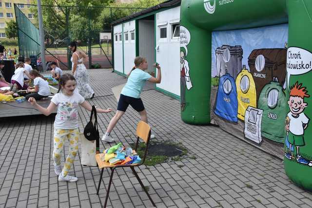 [FOTO] Moc atrakcji w zgodzie ze środowiskiem. Piknik Ekologiczny przyciągnął tłumy najmłodszych