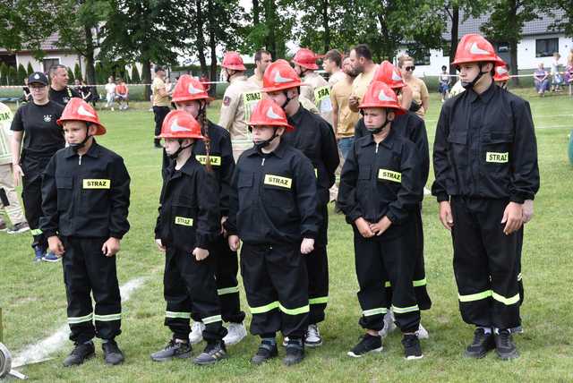 [FOTO/WYNIKI] Zacięta rywalizacja strażaków na Gminnych Zawodach Sportowo-Pożarniczych