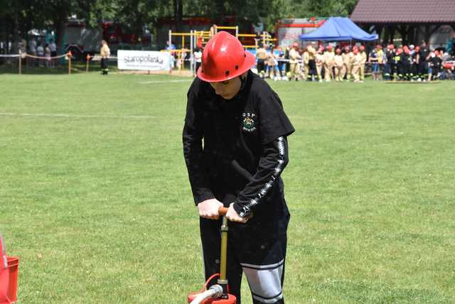 [FOTO/WYNIKI] Zacięta rywalizacja strażaków na Gminnych Zawodach Sportowo-Pożarniczych