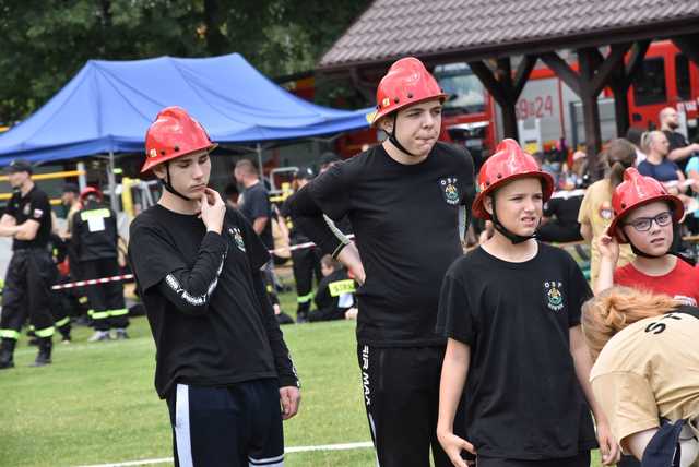 [FOTO/WYNIKI] Zacięta rywalizacja strażaków na Gminnych Zawodach Sportowo-Pożarniczych