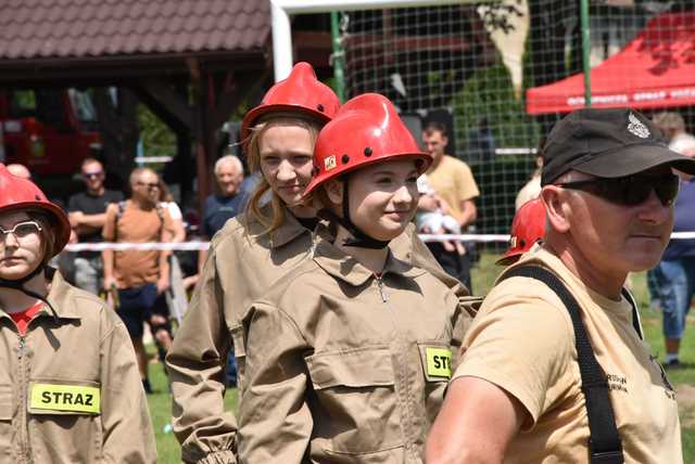 [FOTO/WYNIKI] Zacięta rywalizacja strażaków na Gminnych Zawodach Sportowo-Pożarniczych