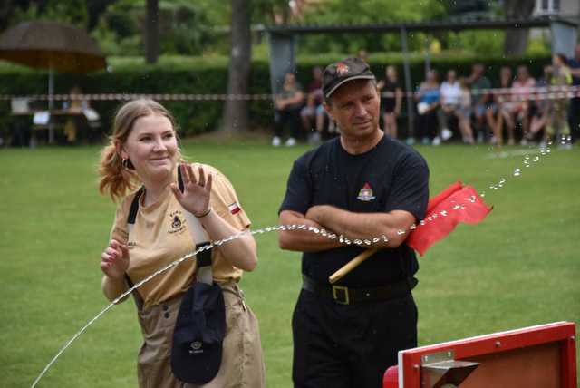 [FOTO/WYNIKI] Zacięta rywalizacja strażaków na Gminnych Zawodach Sportowo-Pożarniczych
