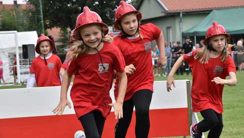 [FOTO/WYNIKI] Zacięta rywalizacja strażaków na Gminnych Zawodach Sportowo-Pożarniczych