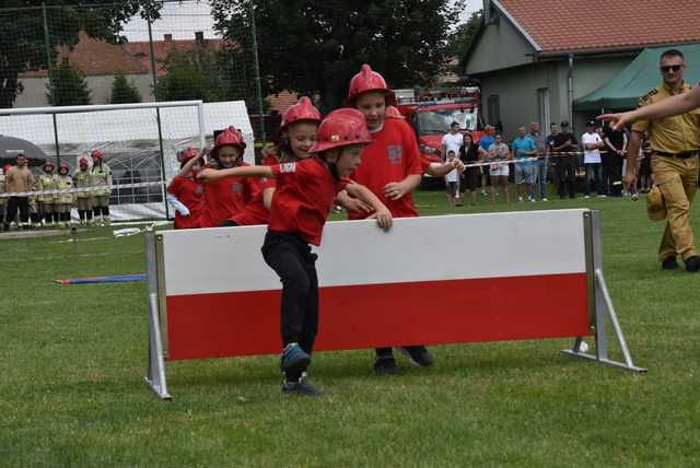 [FOTO/WYNIKI] Zacięta rywalizacja strażaków na Gminnych Zawodach Sportowo-Pożarniczych