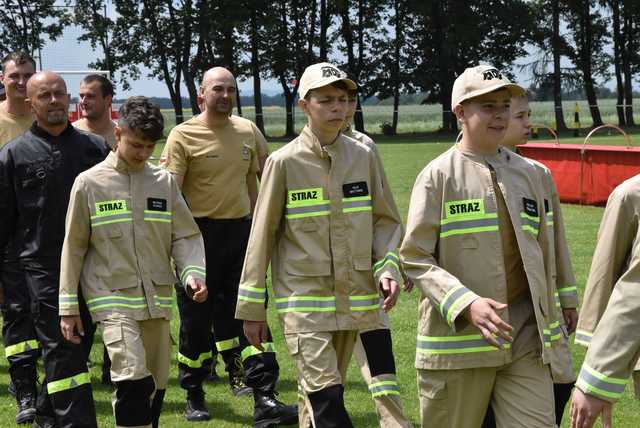 [FOTO/WYNIKI] Zacięta rywalizacja strażaków na Gminnych Zawodach Sportowo-Pożarniczych